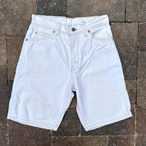 Vintage men's Levi's 550 baggy fit white denim shorts size 29